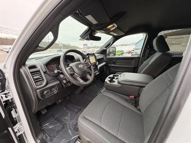 2026 RAM 2500 Black Express Crew Cab 4x4 6'4" Box