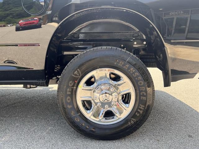 2025 RAM 2500 Tradesman 4x4 Crew Cab 6'4" Box