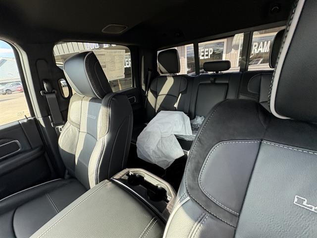 2026 RAM 2500 Laramie Crew Cab 4x4 6'4" Box