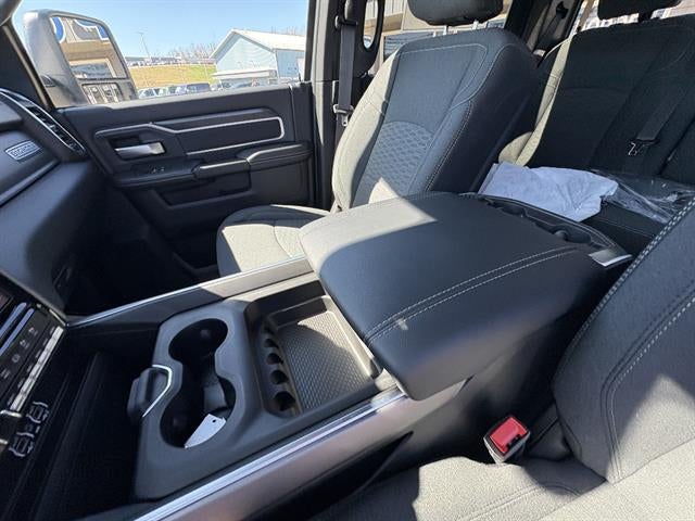 2026 RAM 3500 Big Horn Crew Cab 4x4 8' Box
