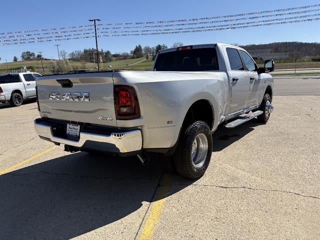2026 RAM 3500 Big Horn Crew Cab 4x4 8' Box