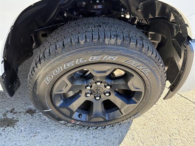 2026 RAM 1500 Express Crew Cab 4x4 5'7" Box