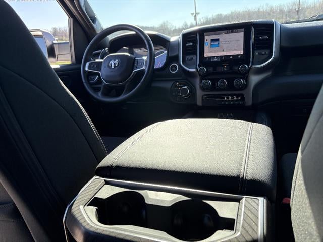 2026 RAM 1500 Express Crew Cab 4x4 5'7" Box