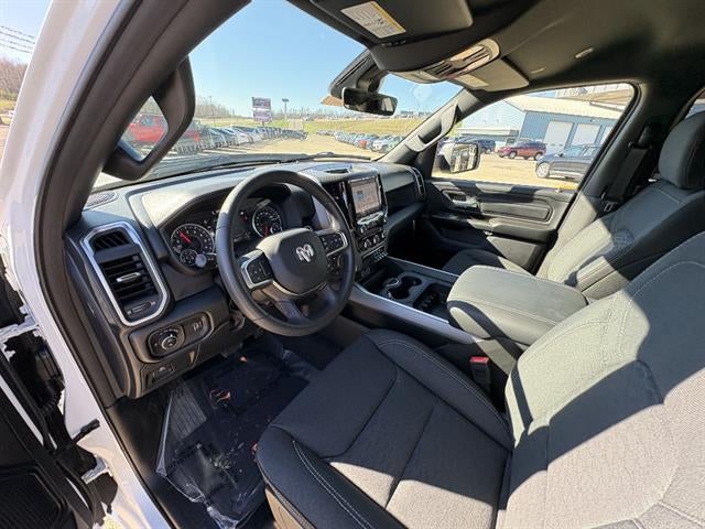 2026 RAM 1500 Express Crew Cab 4x4 5'7" Box