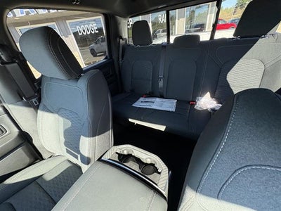 2026 RAM 1500 Express Crew Cab 4x4 5'7" Box