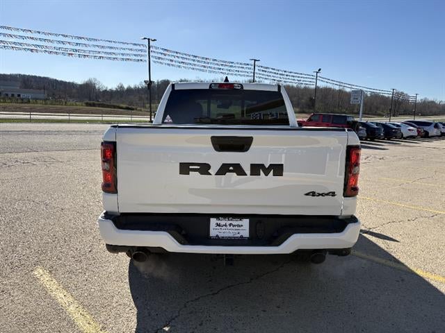 2026 RAM 1500 Express Crew Cab 4x4 5'7" Box