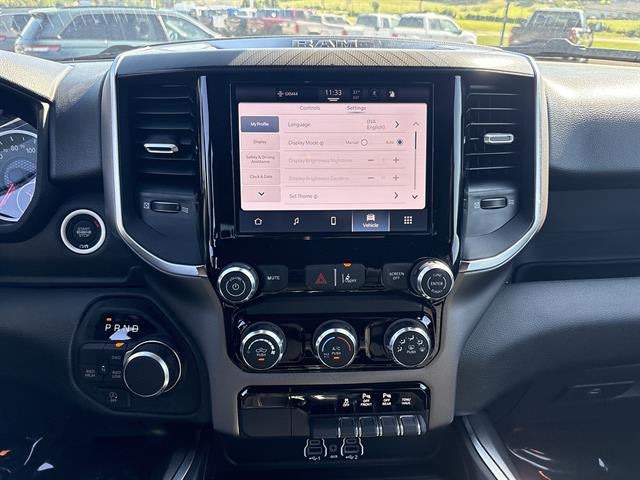 2026 RAM 1500 Express Crew Cab 4x4 5'7" Box