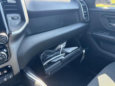 2026 RAM 1500 Express Crew Cab 4x4 5'7" Box
