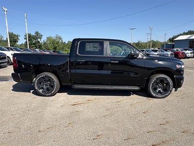 2026 RAM 1500 Express Crew Cab 4x4 5'7" Box