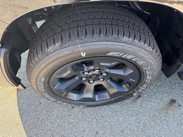 2026 RAM 1500 Express Crew Cab 4x4 5'7" Box