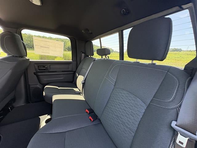 2026 RAM 2500 Black Express Crew Cab 4x4 6'4" Box