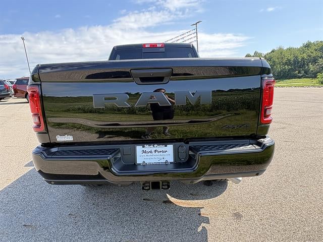 2026 RAM 2500 Black Express Crew Cab 4x4 6'4" Box