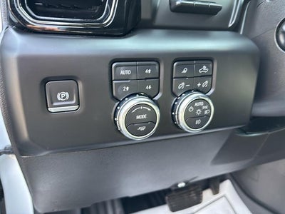 2023 GMC Sierra 1500 Crew Cab Short Box 4-Wheel Drive AT4X