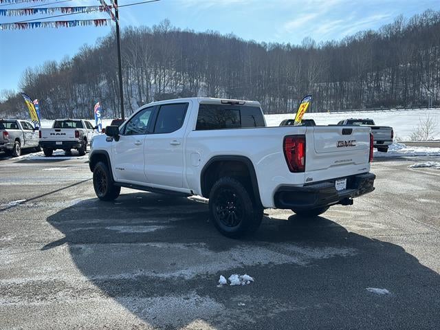 2023 GMC Sierra 1500 Crew Cab Short Box 4-Wheel Drive AT4X