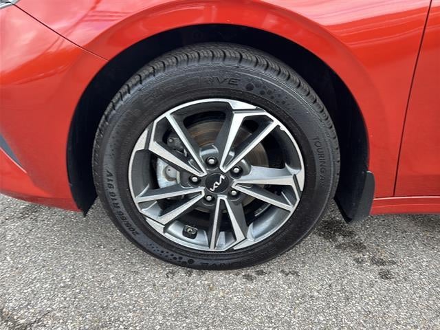 2023 Kia Forte LXS IVT