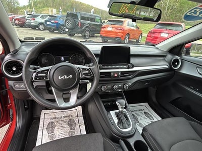 2023 Kia Forte LXS IVT