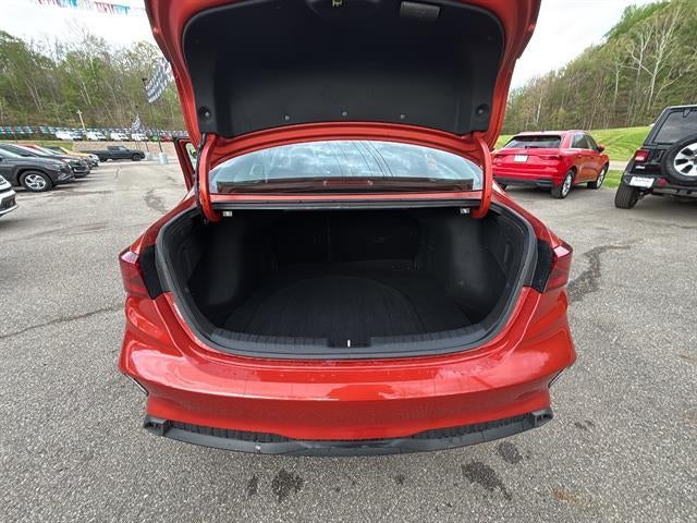 2023 Kia Forte LXS IVT