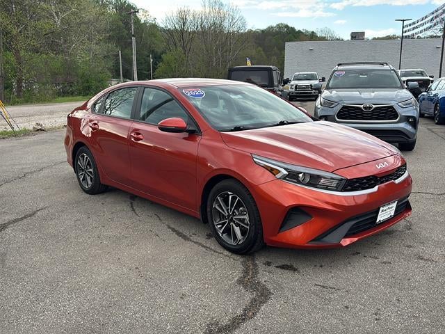 2023 Kia Forte LXS IVT