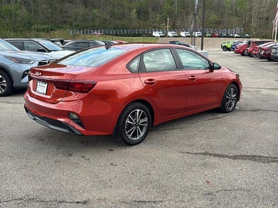 2023 Kia Forte LXS IVT
