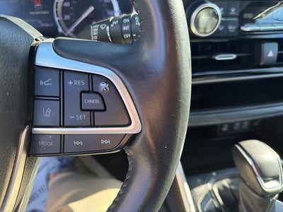 2022 Toyota Highlander XLE FWD (Natl)