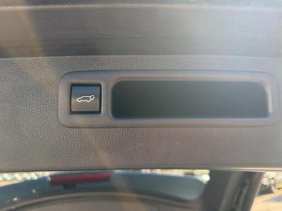 2022 Toyota Highlander XLE FWD (Natl)