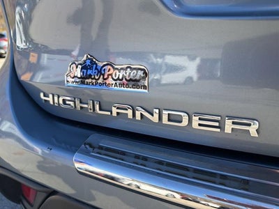 2022 Toyota Highlander XLE FWD (Natl)