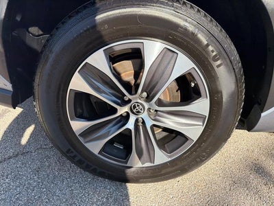 2022 Toyota Highlander XLE FWD (Natl)