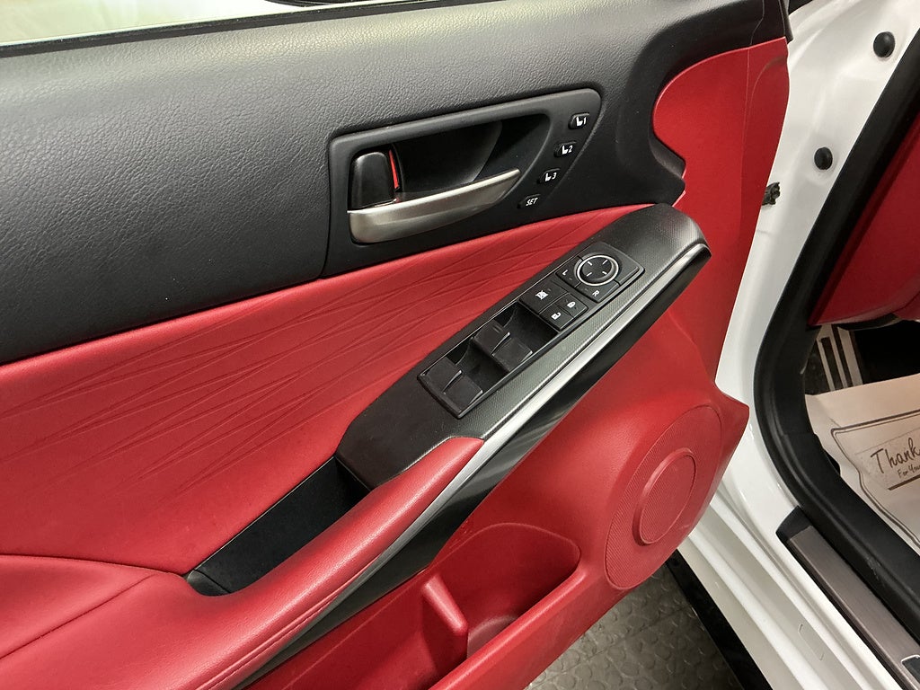 2024 Lexus IS 