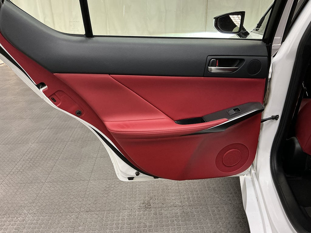 2024 Lexus IS 