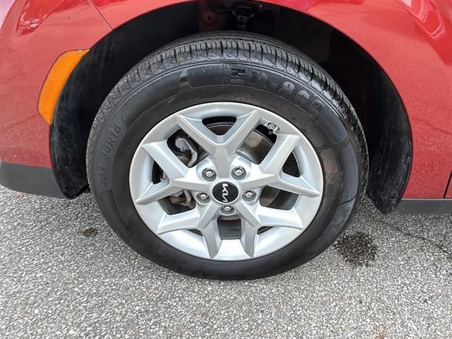 2024 Kia Soul LX IVT