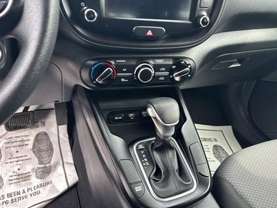 2024 Kia Soul LX IVT