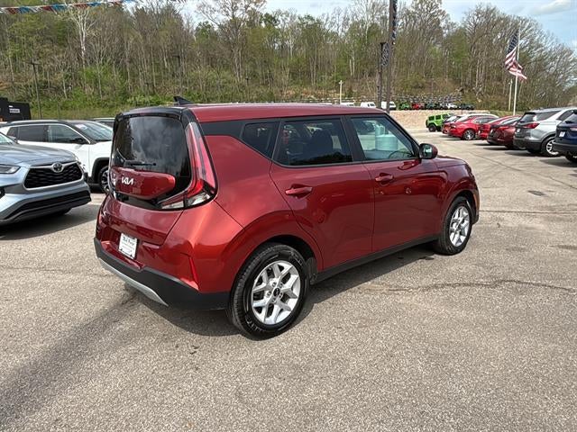 2024 Kia Soul LX IVT