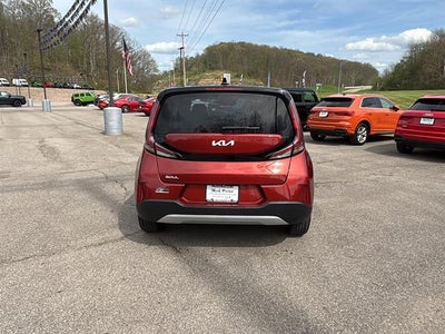 2024 Kia Soul LX IVT