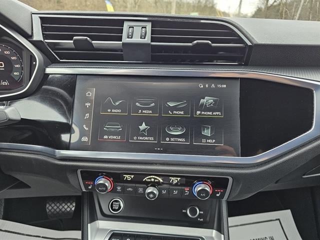 2023 Audi Q3 S line Premium 45 TFSI quattro