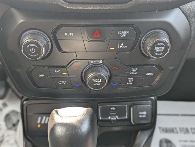 2023 Jeep Renegade Trailhawk 4x4