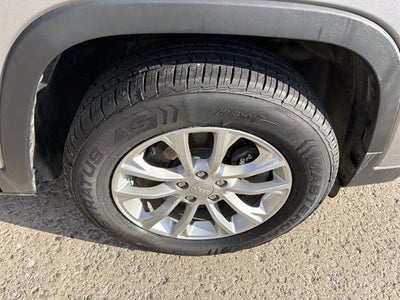 2019 Jeep Cherokee Latitude