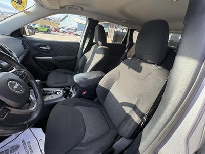 2019 Jeep Cherokee Latitude