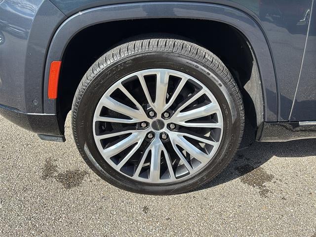 2023 Jeep Grand Wagoneer Series III