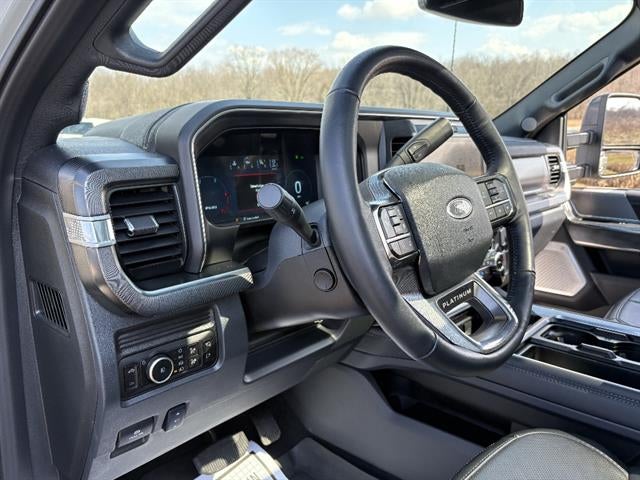 2026 Ford Super Duty F-350 SRW Platinum