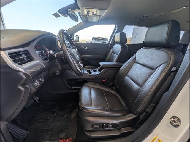 2021 GMC Acadia SLT