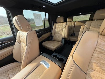 2023 Cadillac Escalade Premium Luxury