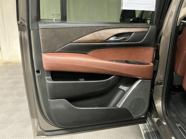 2016 Cadillac Escalade ESV Luxury Collection