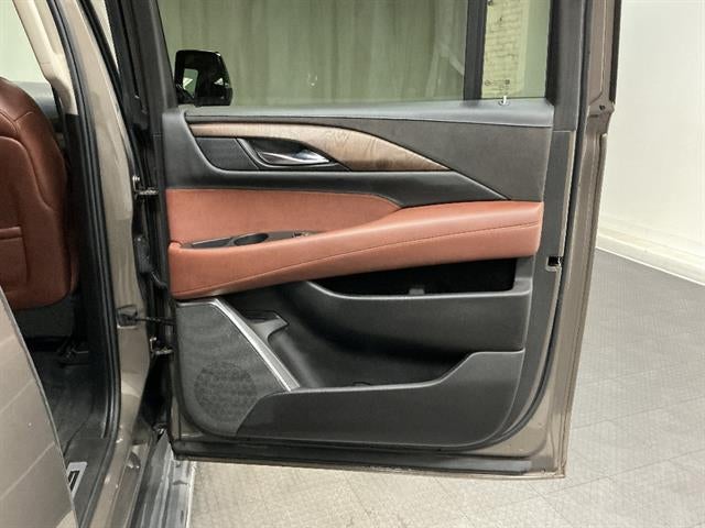 2016 Cadillac Escalade ESV Luxury Collection