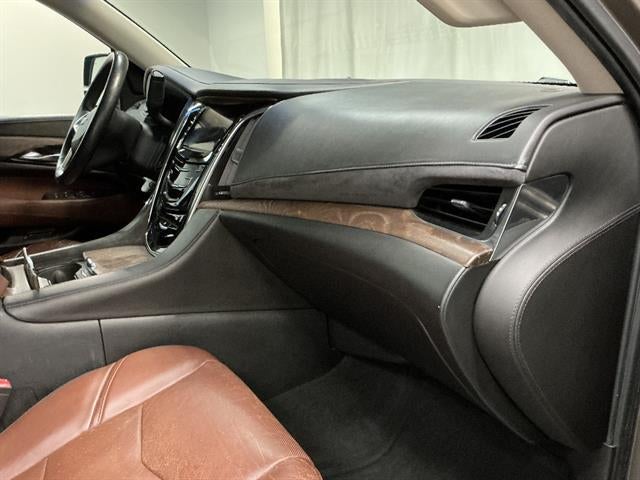 2016 Cadillac Escalade ESV Luxury Collection