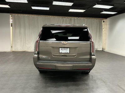 2016 Cadillac Escalade ESV Luxury Collection