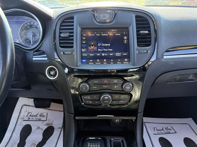 2022 Chrysler 300 S V6