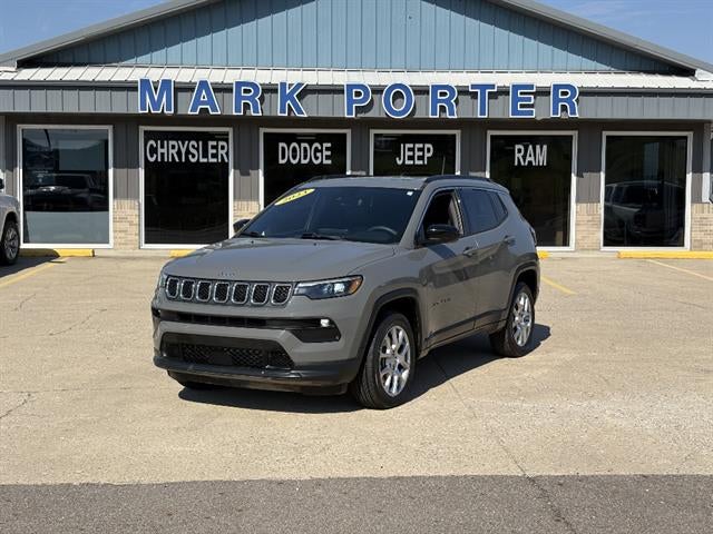 2023 Jeep Compass Latitude Lux