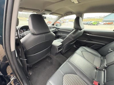 2021 Toyota Camry SE 4dr Sedan