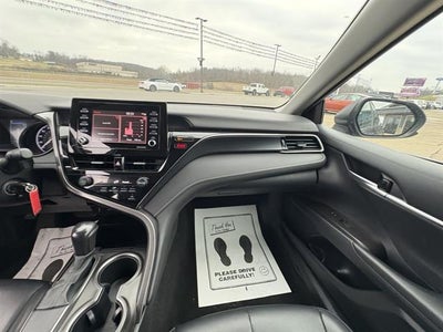 2021 Toyota Camry SE 4dr Sedan