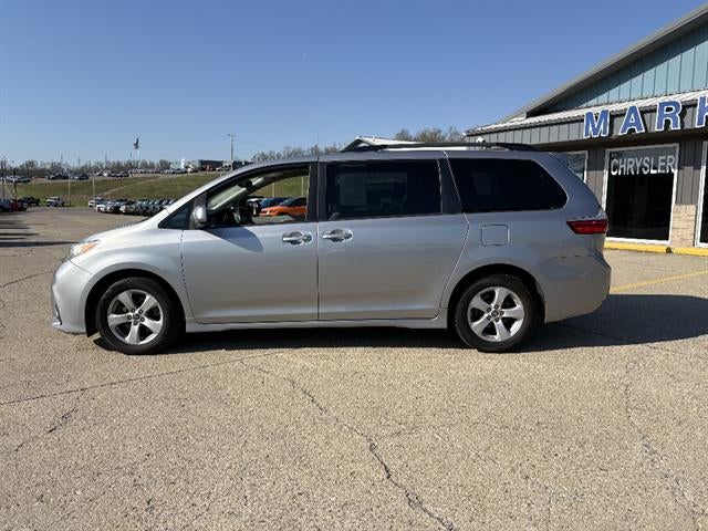 Used 2018 Toyota Sienna LE with VIN 5TDKZ3DC0JS927731 for sale in Pomeroy, OH